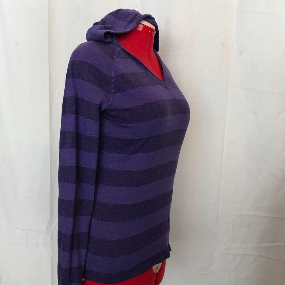 Light weight hoodie
